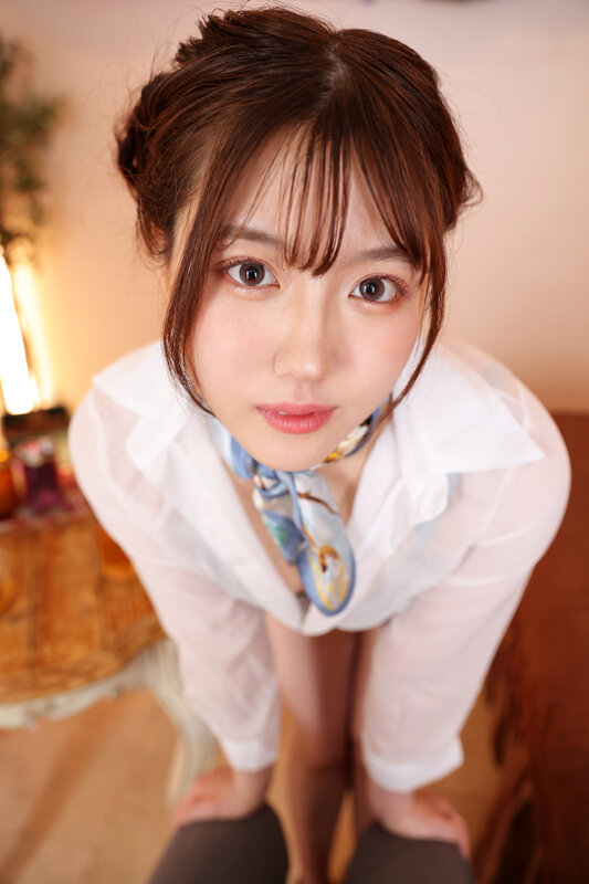 【kiwvr00842】小鈴みかん｜巨乳痴女エステティシャンと正常位中出しがヌケる！｜サンプル画像1枚目