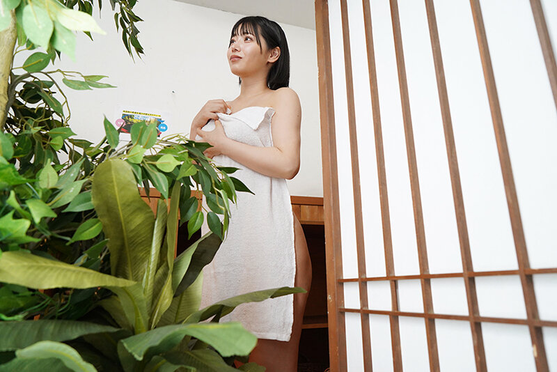 【pxvr00333】九井スナオ｜Hカップ巨乳とフェラ＆中出し！催淫の湯｜サンプル画像2枚目