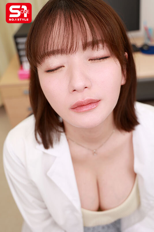 【sivr00385】鷲尾めい|巨乳の保健室の先生で童貞喪失!母性で癒される!|サンプル画像3枚目