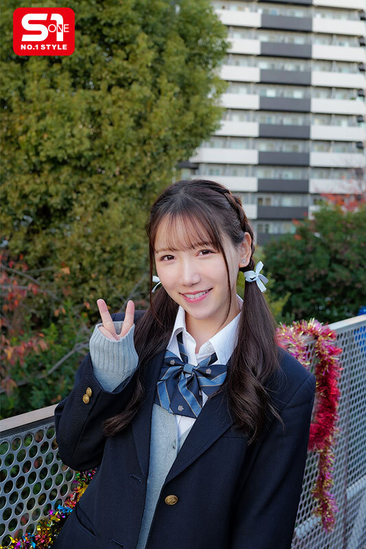 【sivr00408】三田真鈴|抜け駆けラブホ後夜祭の制服JKの濃厚フェラが最高すぎ!|サンプル画像2枚目