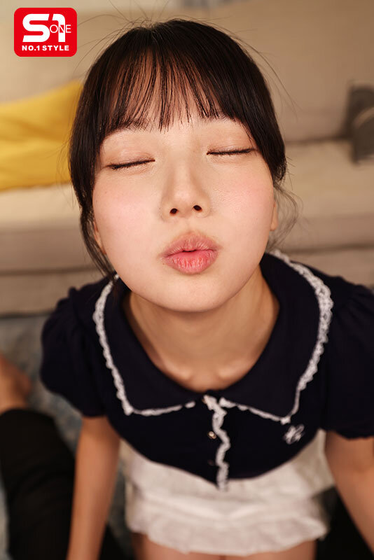 【sivr00470】榊原萌｜美少女すぎる妹の友達のフェラ＆ワキ見せ正常位がヌケる！｜サンプル画像4枚目